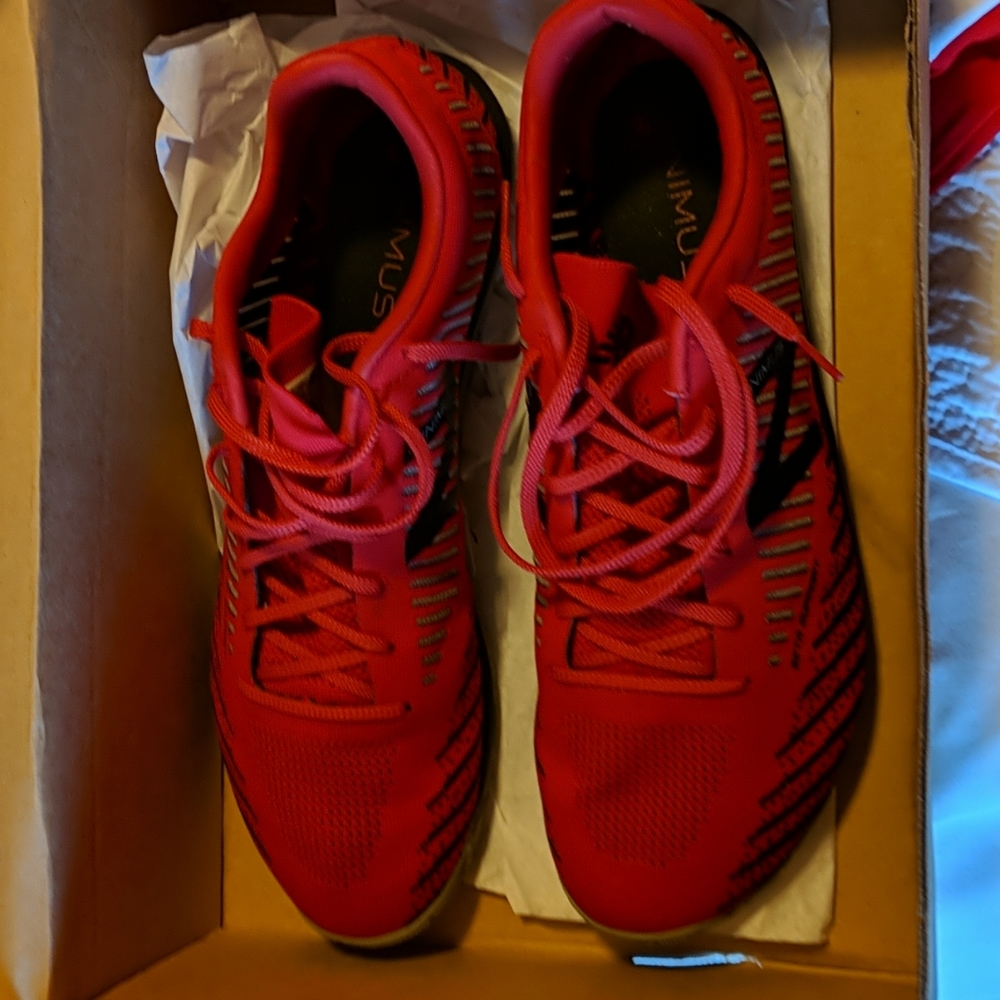 NWOT New Balance Men's MX20CT7 Cross Trainer Red